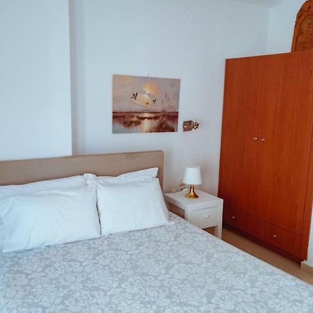 Sun Βy Τhe Sea 100M From The Beach Appartement Agia Pelagia  Buitenkant foto