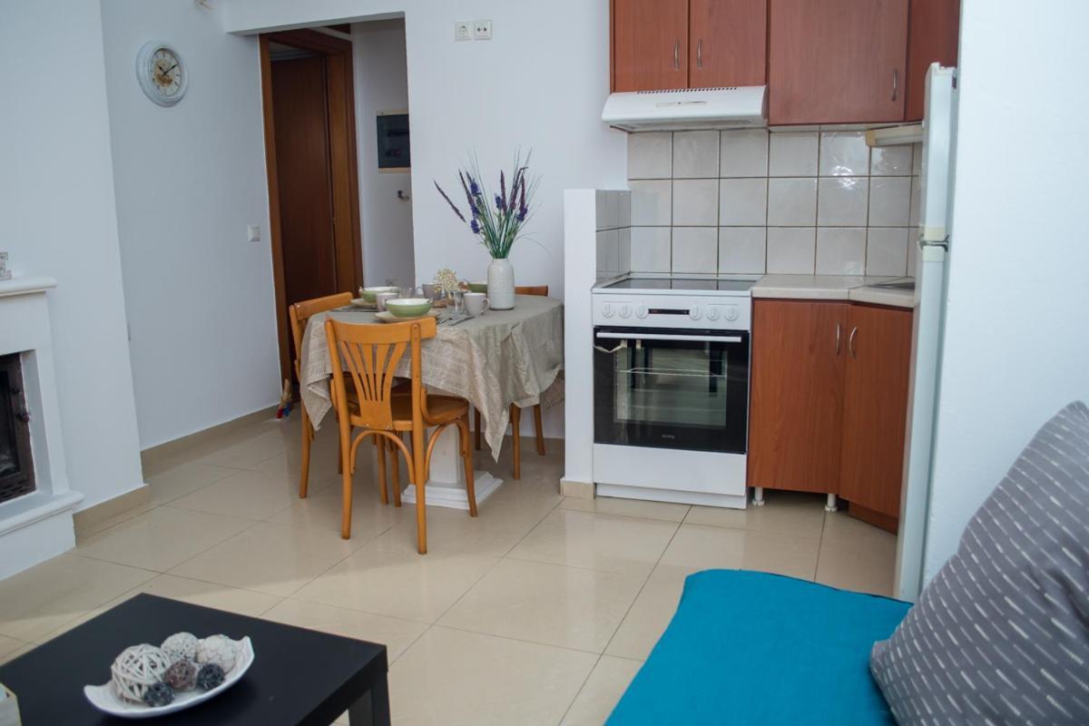 Sun Βy Τhe Sea 100M From The Beach Appartement Agia Pelagia  Buitenkant foto