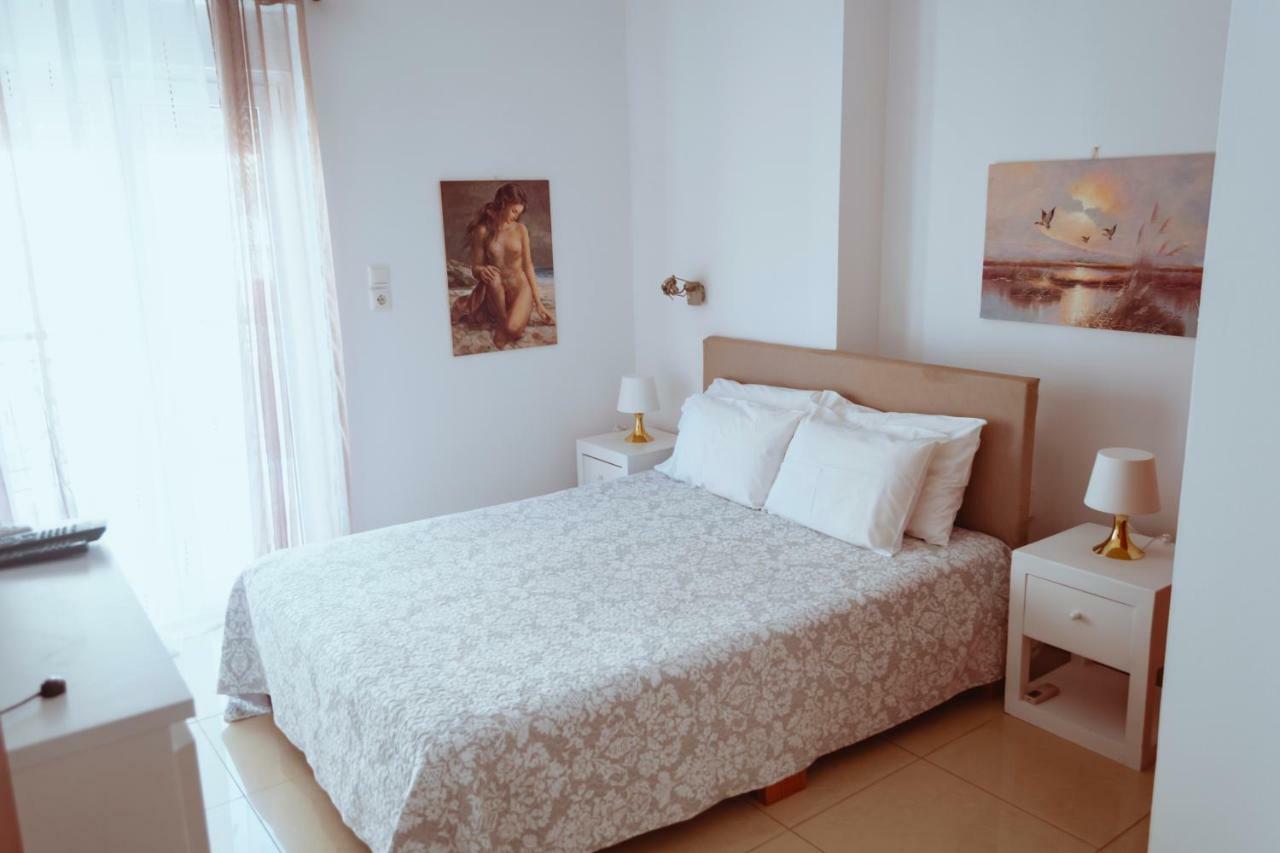 Sun Βy Τhe Sea 100M From The Beach Appartement Agia Pelagia  Buitenkant foto