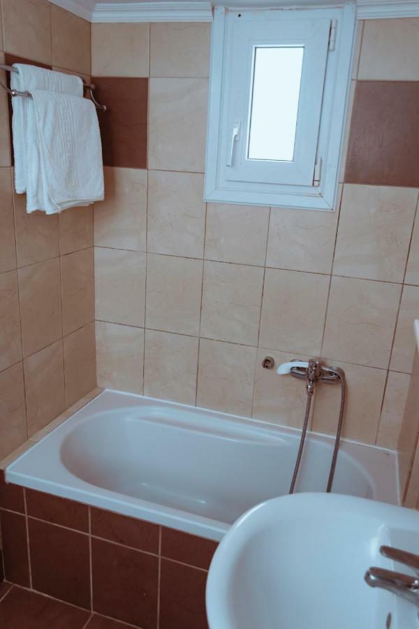 Sun Βy Τhe Sea 100M From The Beach Appartement Agia Pelagia  Buitenkant foto
