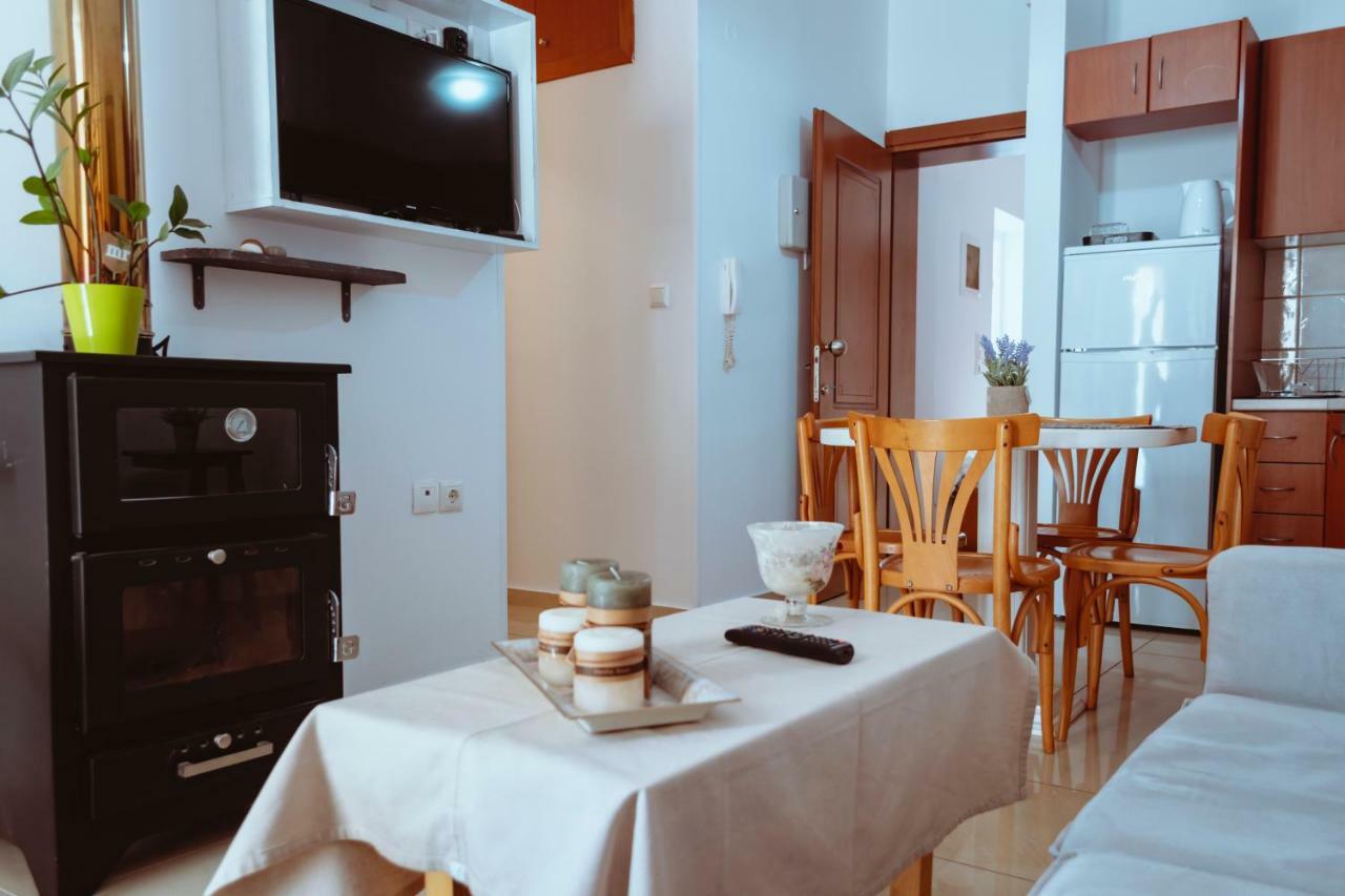 Sun Βy Τhe Sea 100M From The Beach Appartement Agia Pelagia  Buitenkant foto